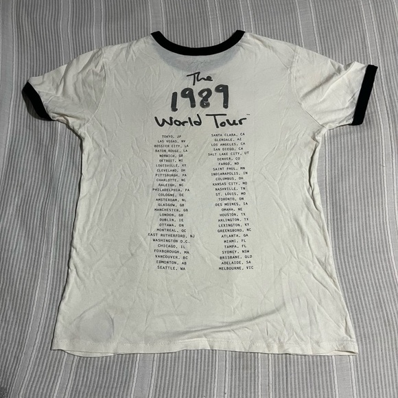 Taylor Swift White Tee with Black Trim - Picture 3 of 3